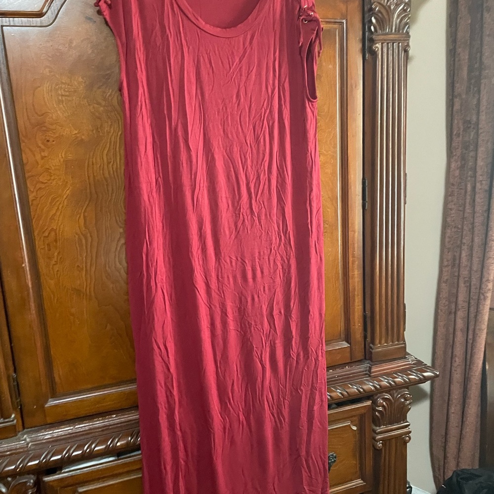 Plain dress